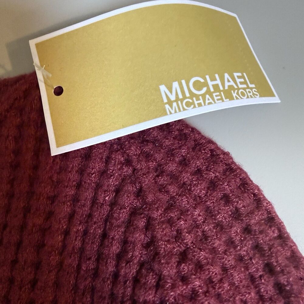 Michael Kors Adult Women’s Wine Burgundy Logo Cuff Knit Warm Beanie Hat New - Picture 3 of 7